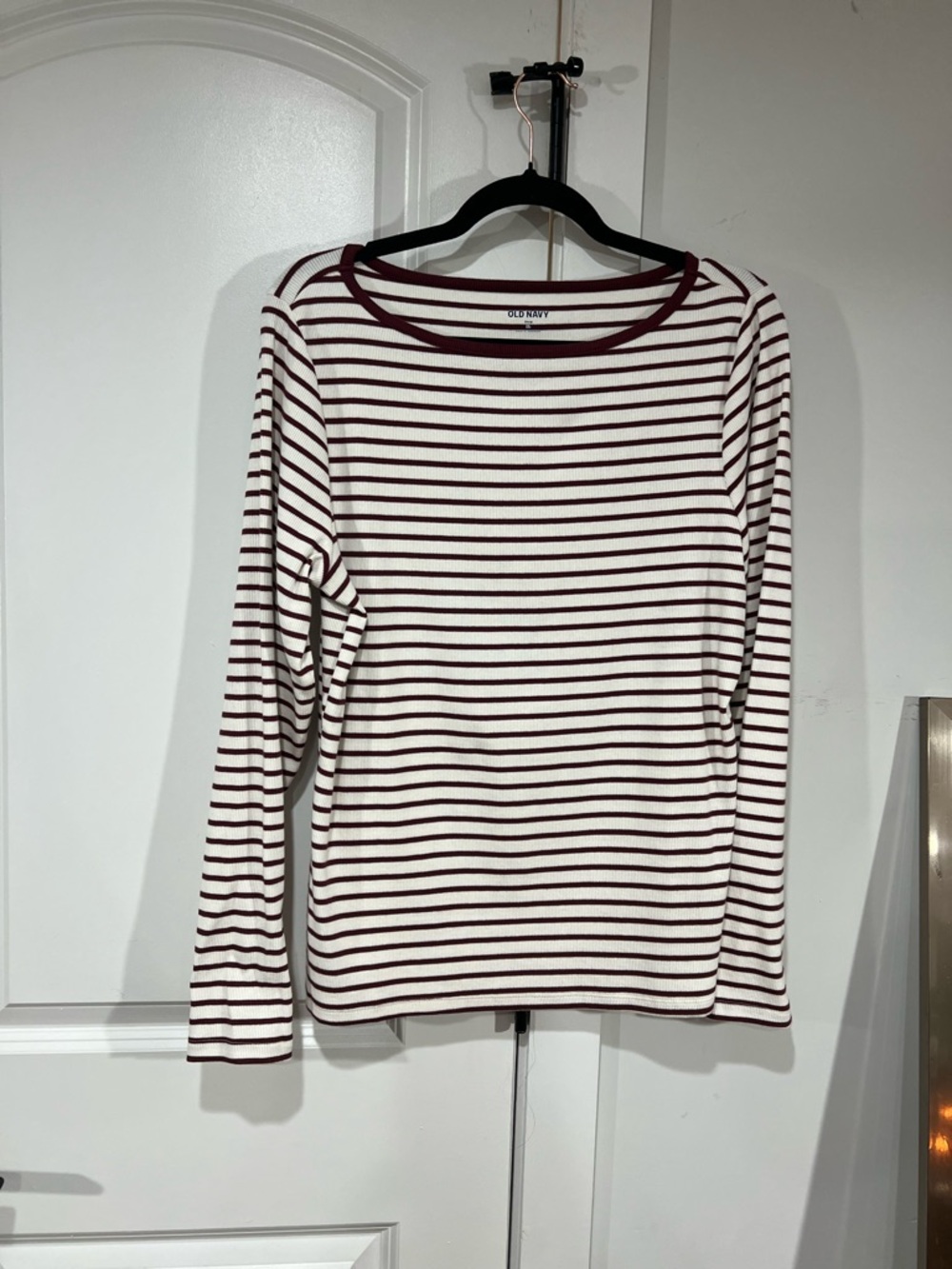 Old Navy White and Burgundy Striped Long-Sleeve Tee